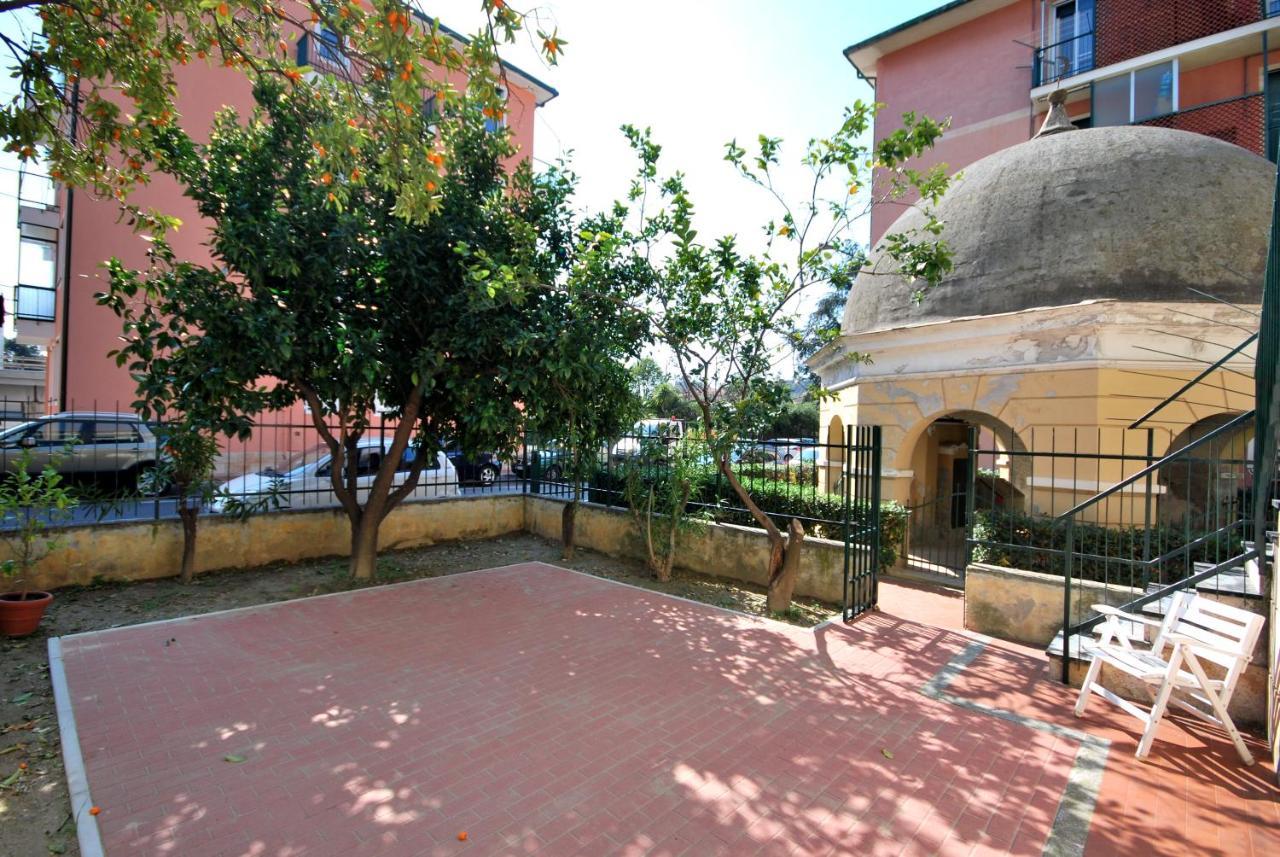 Appartamenti Con Giardino E Posto Auto Per Famiglie Финале Лигуре Экстерьер фото