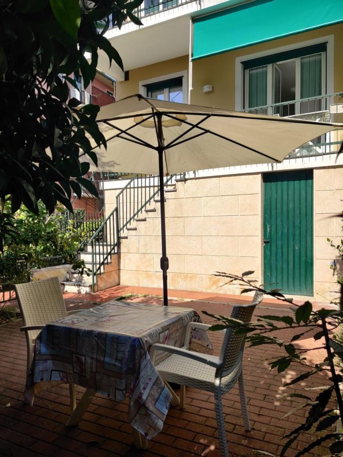 Appartamenti Con Giardino E Posto Auto Per Famiglie Финале Лигуре Экстерьер фото