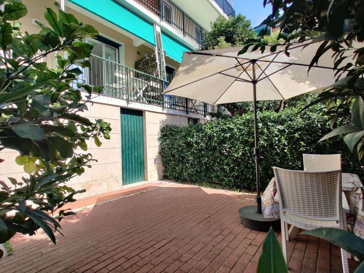 Appartamenti Con Giardino E Posto Auto Per Famiglie Финале Лигуре Экстерьер фото